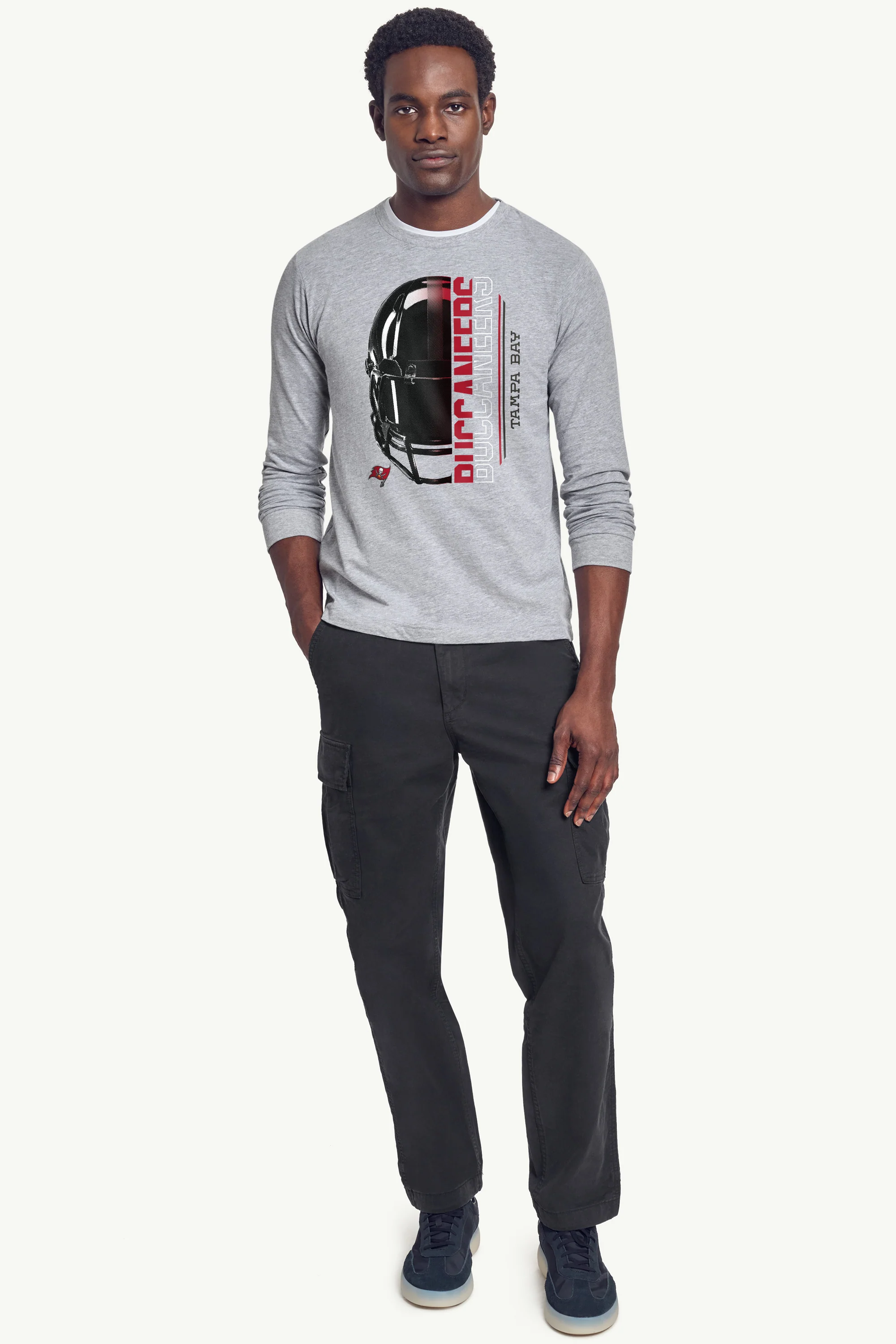 MENS TAMPA BAY BUCCANEERS HALF HELMET LONG SLEEVE T SHIRT - Image 3