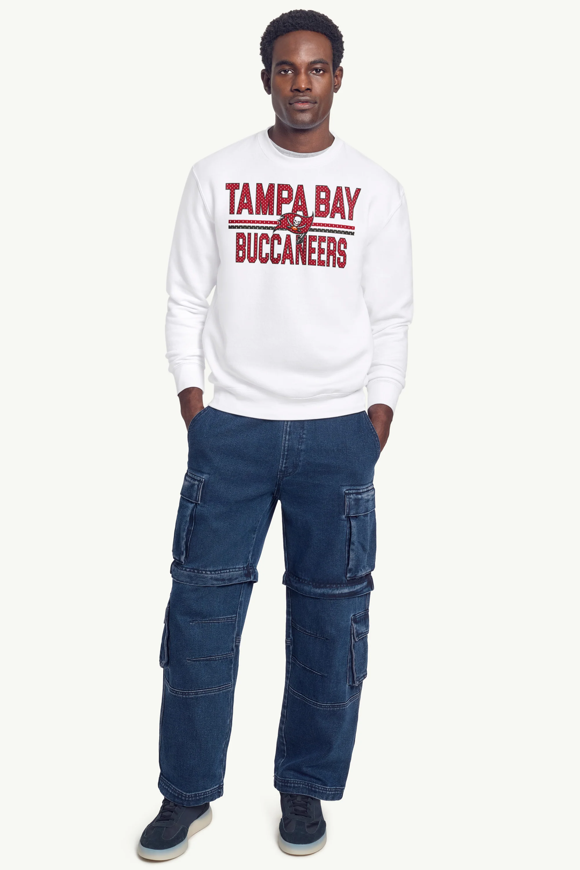 MENS TAMPA BAY BUCCANEERS MESH LOOK SWEATSHIRT - Image 2