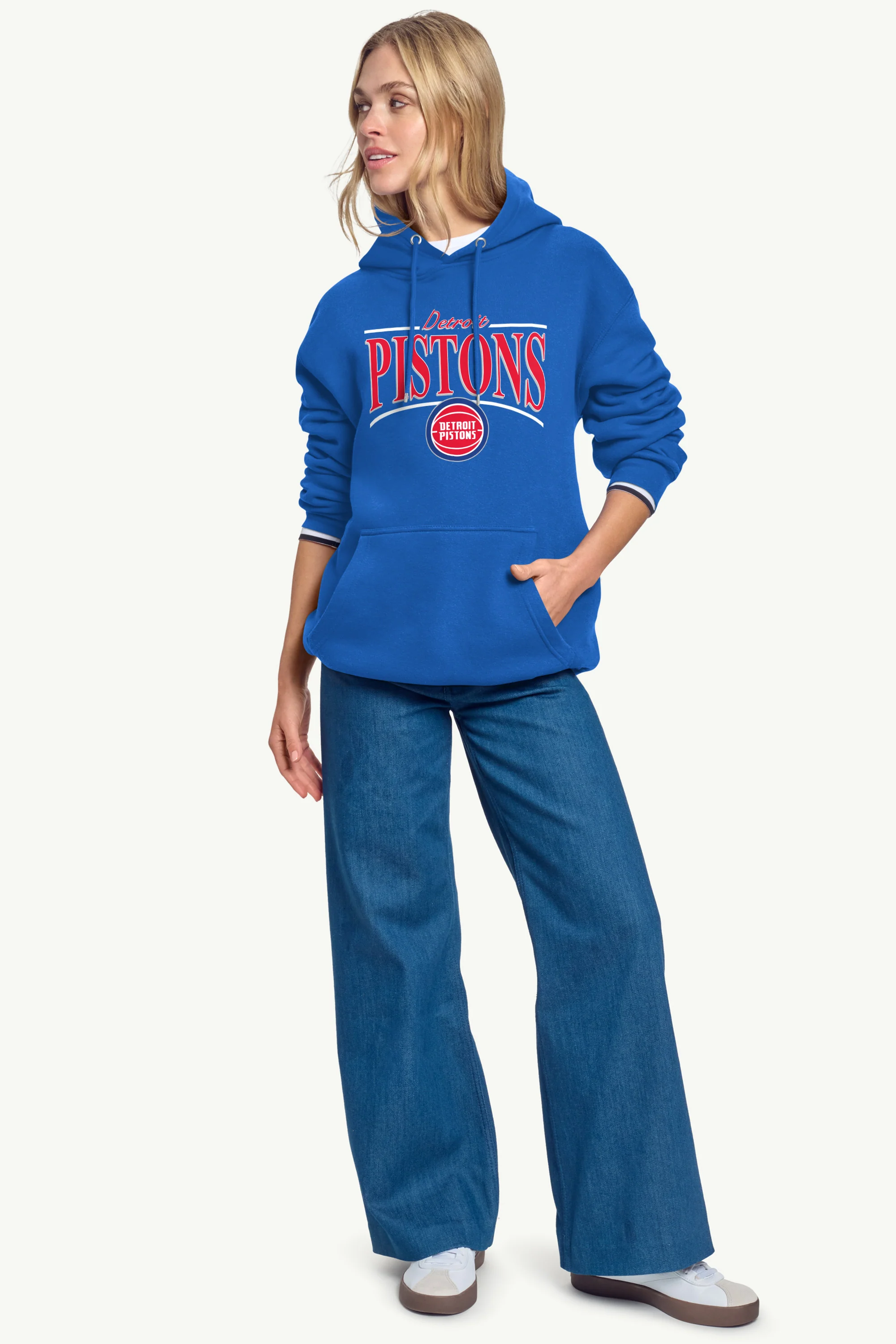 WOMENS DETROIT PISTONS ARCH HOODIE - Image 3